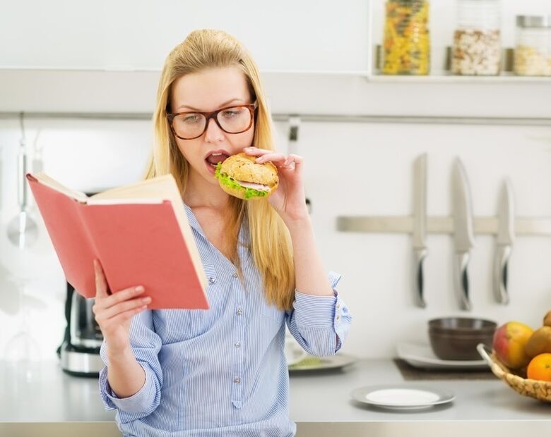 the girl is studying ways to lose weight by 5 kg per week